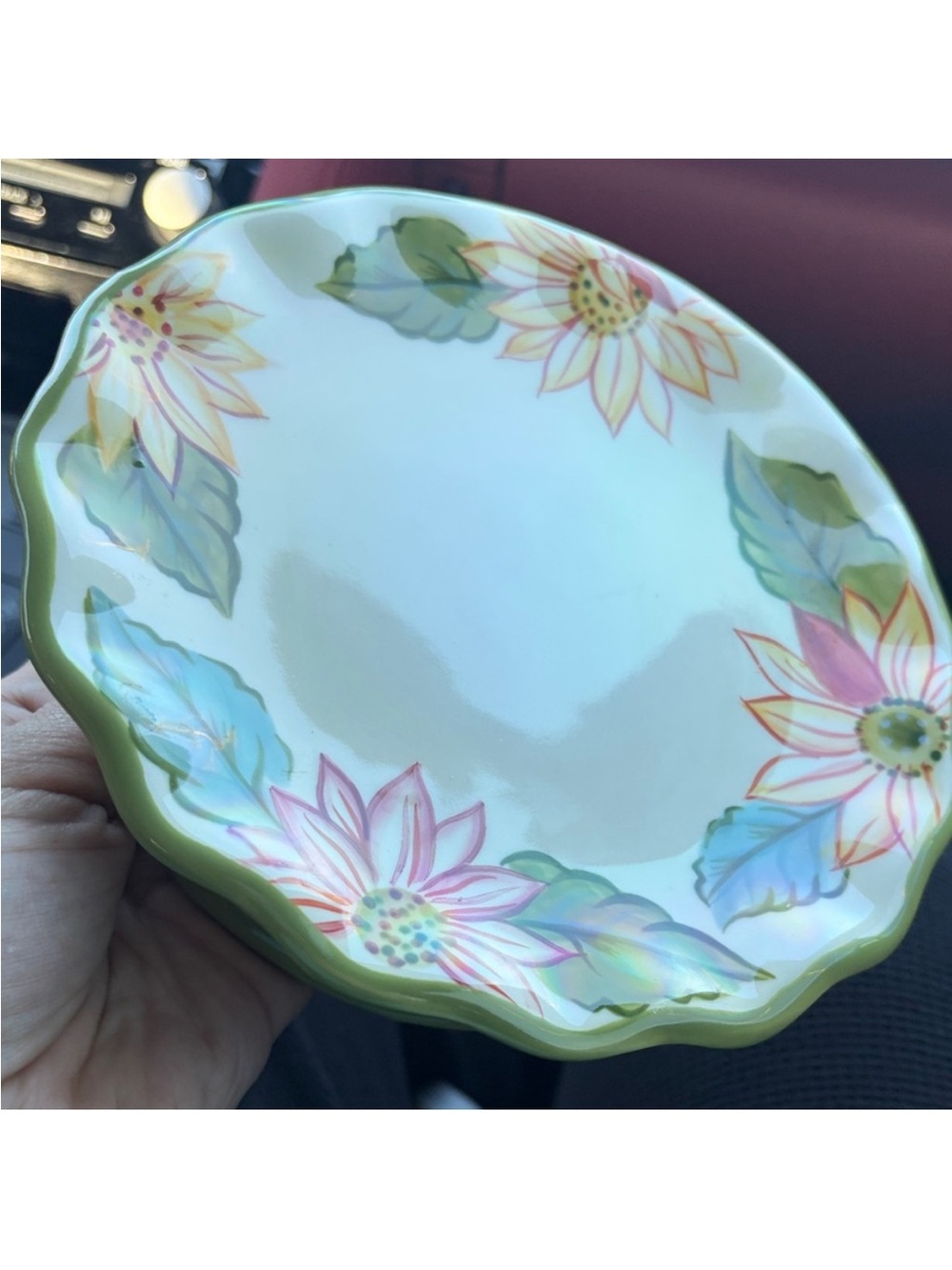 Longaberger Vintage
Sunflower Candle Holder - Picture 2 of 6